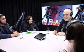 Tre të rinj në podkastin “Flasim” tregojnë “idetë që kthehen në industri”
