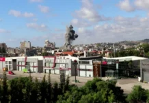 “Do t’i japim një goditje shkatërruese”/ Izraeli i kundërpërgjigjet ofensivës së Hezbollahut, nis një valë të re sulmesh në Liban