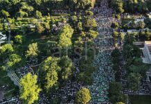 Besimtarët myslimanë festojnë sot Kurban Bajramin