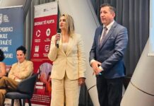 Bashkia Elbasan prezanton praktikë të mirë në Forumin e Performancës në Tiranë