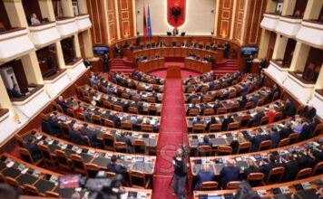 Kuvendi në seancë plenare, në rend dite miratimi i përbërjes së komisioneve parlamentare