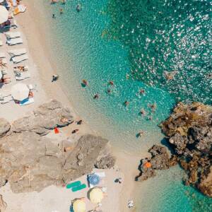 Media suedeze “Dagens”: Shqipëria, destinacioni i ri turistik i Evropës, më ekonomik se Spanja dhe Greqia