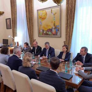 FMN: Rritje ekonomike dhe sistem bankar i qëndrueshëm në Shqipëri