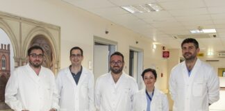 ITALI – Kirurgu shqiptar Nikolin Ali në ekipin që hoqi tumorin 11 kg dhe shmangu amputimin e këmbës
