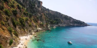 “Ouest France”: Pushime larg turmave: Shqipëria ndër destinacionet më të qeta të Evropës