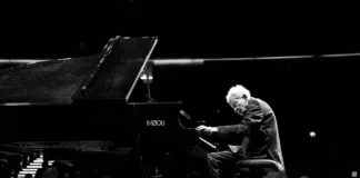 Vdes Abdullah Ibrahim, pianisti i madh i xhazit i Afrikës së Jugut
