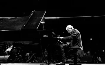 Vdes Abdullah Ibrahim, pianisti i madh i xhazit i Afrikës së Jugut