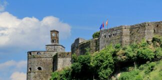 100 mijë vizitorë në Kalanë e Gjirokastrës për vitin 2026