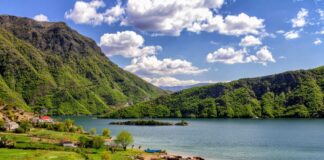 Media amerikane “Quartz”: Shqipëria, destinacioni evropian ku cilësia tejkalon çmimin