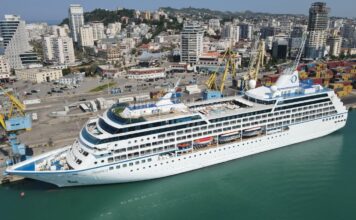 “Nautica” sjell në Durrës 665 turistë nga e gjithë bota