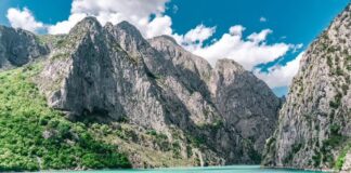 Nga qytetet e UNESCO-s te plazhet e Jonit, media italiane zbulon 15 mrekullitë e Shqipërisë