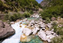 Lugina e Valbonës, turistët zgjedhin bukurinë e egër shqiptare