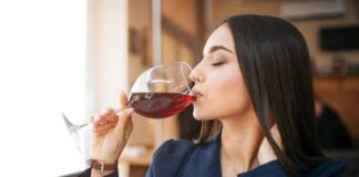 GASTRONOMI – Si po ndryshon tregu i verës me alternativat pa alkool?