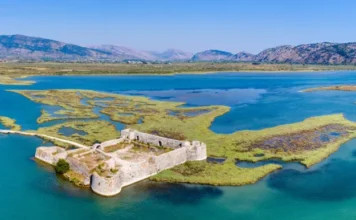 ”SiViaggia”: Një kështjellë mbi ujë, kalaja e Ali Pashës simbol i historisë shqiptare