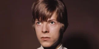 MUZIKË – Publikohen 10 këngë të padëgjuara nga karriera e hershme e David Bowie