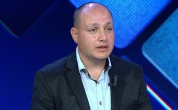 Humb jetën në një aksident rrugor gazetari Enrik Mehmeti