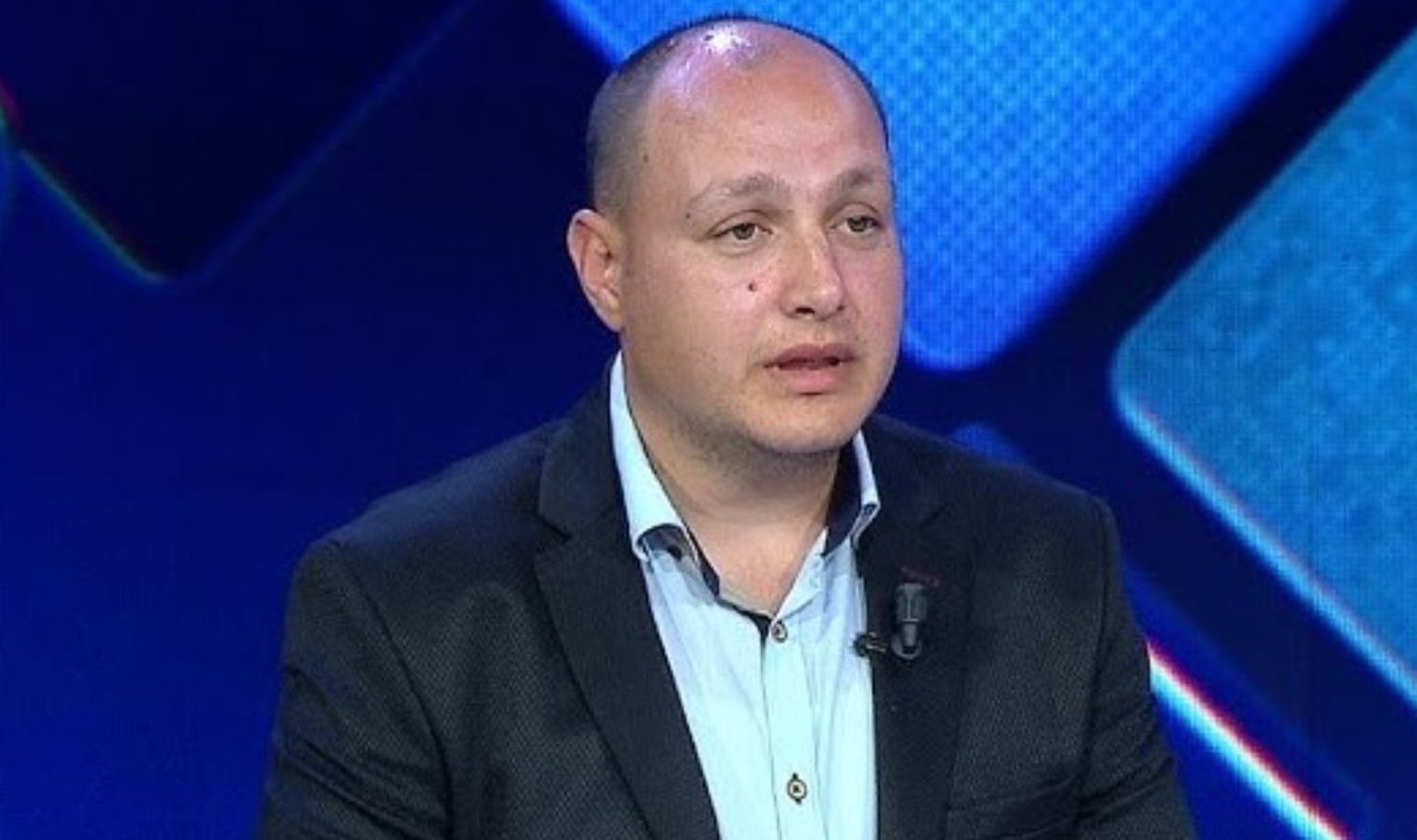 Humb jetën në një aksident rrugor gazetari Enrik Mehmeti
