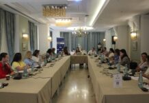 Barazia gjinore, diskutohet rritja e përfaqësimit të grave në vendimmarrjen vendore