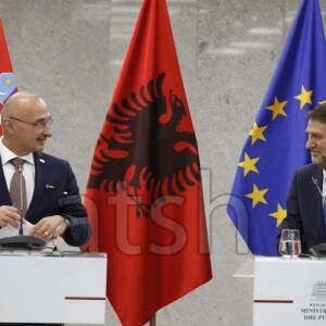 Radman: Potencial për avancimin e marrëdhënieve ekonomike, të punojmë për lidhje direkte Shqipëri-Kroaci