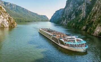 SOFJE – Danubi pa ujë, evakuohen 186 turistë të ngeciur në cektinë