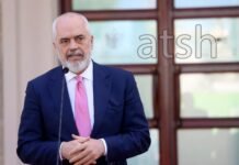 Rama: Për Shqipërinë minoritetet nuk janë statistikë, keqardhje për sponsorët e cirkut të flamujve në Pustec