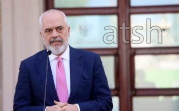 Rama: Për Shqipërinë minoritetet nuk janë statistikë, keqardhje për sponsorët e cirkut të flamujve në Pustec