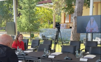 Rama: Me Diellën dhe Mirelën përpara fillimit të Ditës II të maratonës përgatitore