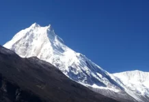 BBC: Shkencëtarët: Shembja e akullnajës shkaktoi përmbytjet katastrofike në Nepal dhe Tibet