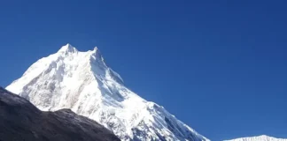BBC: Shkencëtarët: Shembja e akullnajës shkaktoi përmbytjet katastrofike në Nepal dhe Tibet