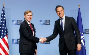SHBA konsultohet me aleatët e NATO-s ndërsa shqyrtojnë praninë e trupave në Evropë