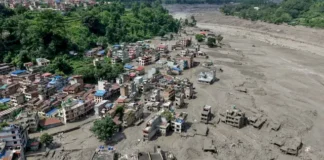 NEPAL – 2 381 të zhdukur, përfshirë 644 të huaj, pas përmbytjeve katastrofike