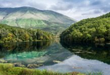 “Lonely Planet Italia”: Vjeshta në Shqipëri, koha ideale për të zbuluar Rivierën, Alpet dhe qytetet historike