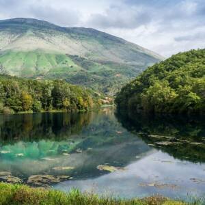 “Lonely Planet Italia”: Vjeshta në Shqipëri, koha ideale për të zbuluar Rivierën, Alpet dhe qytetet historike