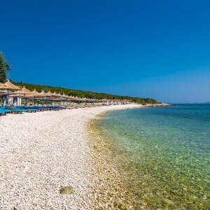 “Le Figaro Nautisme”: Shqipëria e egër përballë Vlorës: Karaburuni dhe Sazani, një parajsë mes dy dete