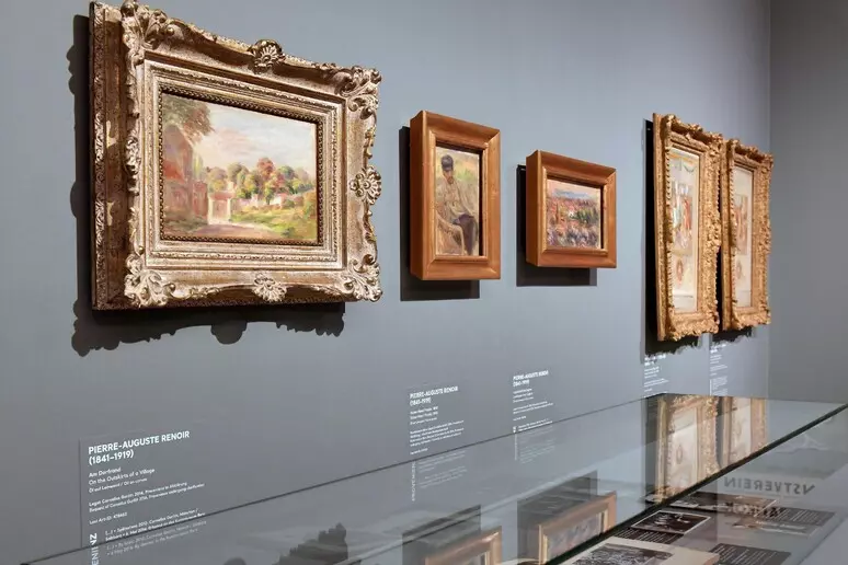 FRANCË – Vidhen katër piktura të Renoir