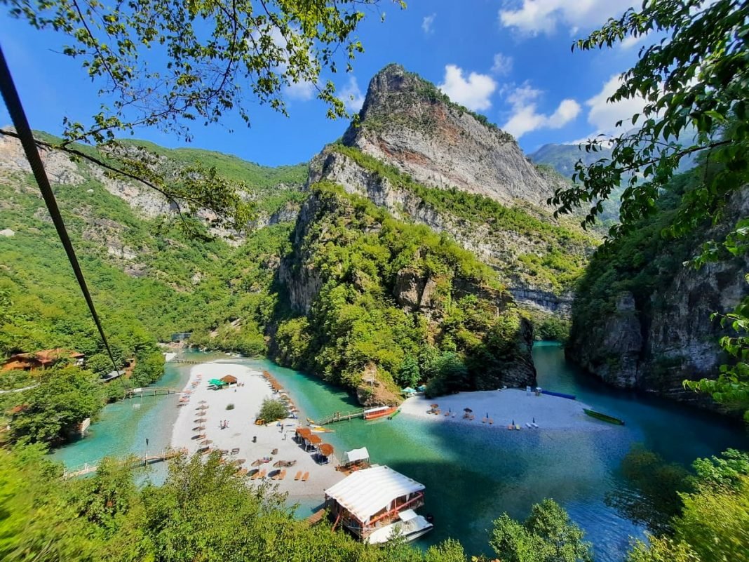 Rama: “Paketa e maleve” jo për resorte, por turizëm malor cilësor në Shqipëri