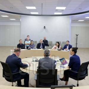KQZ takim me partitë për zgjedhjet vendore 2027, PD nuk mbështet zgjerimin e votimit elektronik