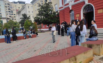 Mbështetje me kredi studentore për 500 të rinj, lehtësim i barrës financiare për familjet